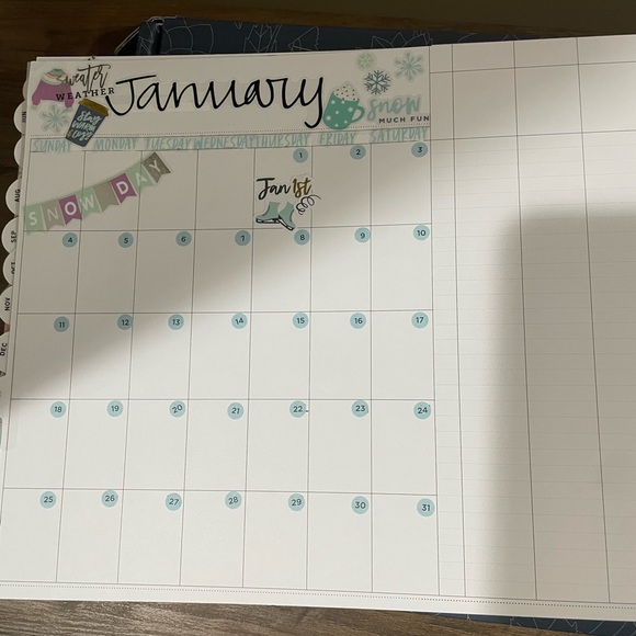 Laurel Denise Vertical Weekly Planner - Picture 8 of 16